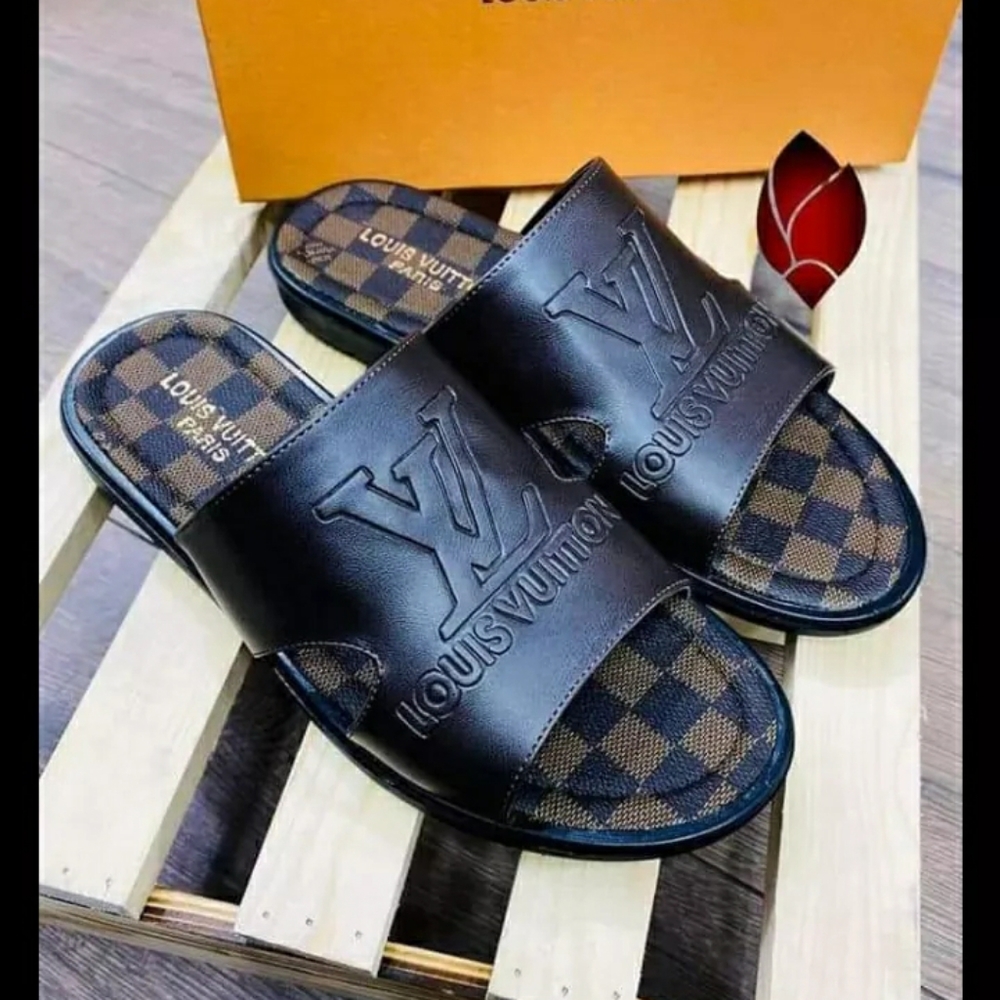 AUTHENTIC MEN LOUIS VUITTON SLIDES